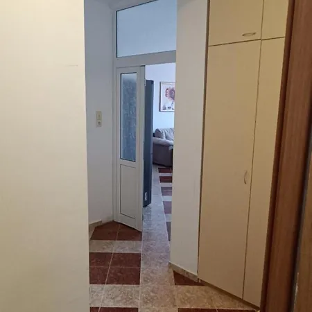 Apartament Страхотен Двустаен Апартамент